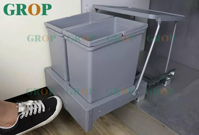 Thùng đựng rác nhấn mở tự động